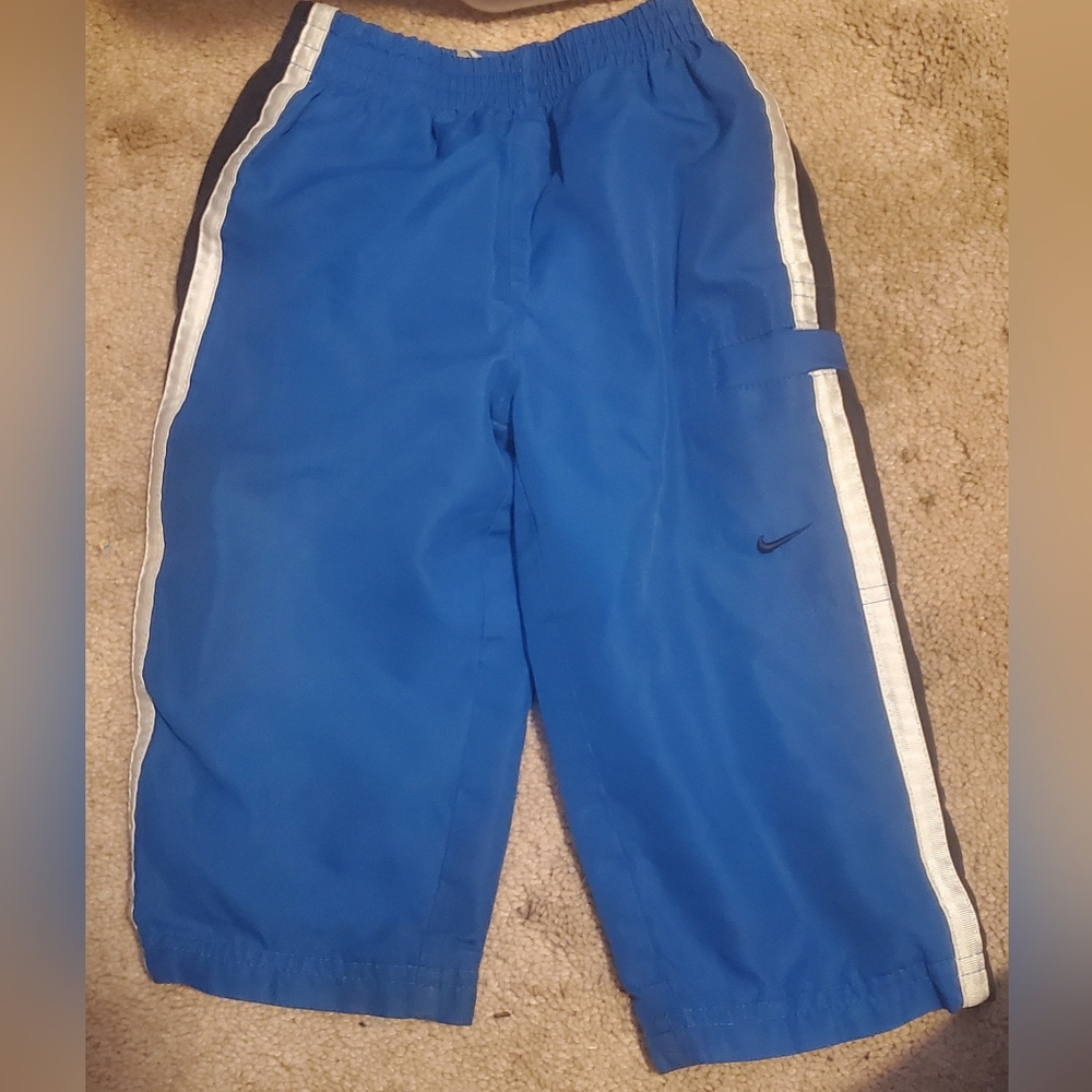 Nike baby windbreaker pants size: 18M